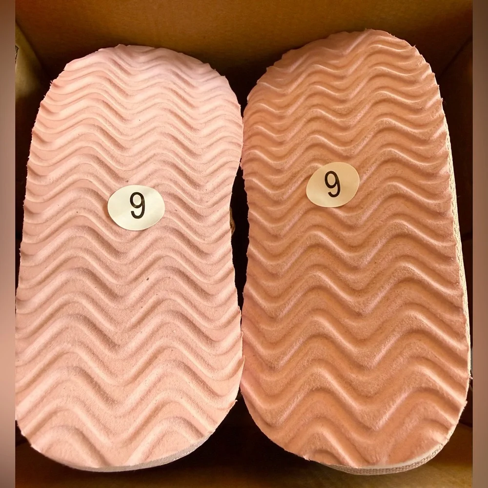 Disney Minnie Mouse House Shoes Slippers Toddler 9 Pink Character Cozy Boots NWT